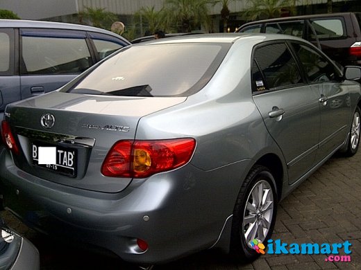 Jual TOYOTA ALTIS V A/T 2010 SILVER MET MULUS KM 20Rb An
