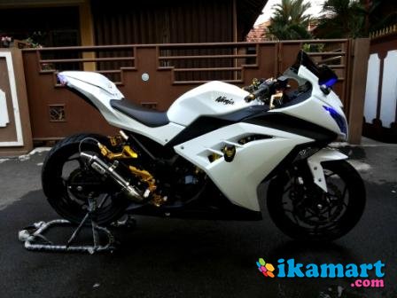 Jual Ninja  250  Fi  2014 Putih  Full Modif  bikers Motor 