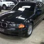 Jual BMW 318 i Tahun 2001 Hitam Metalic