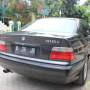 BMW 318i 92 manual hitam metalik