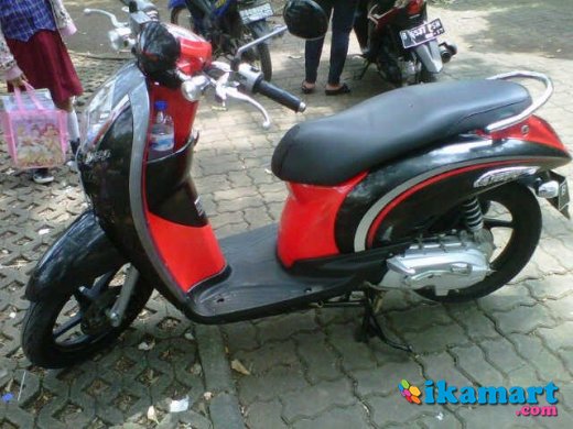  Jual  Honda Scoopy  Merah Hitam 2012 Motor