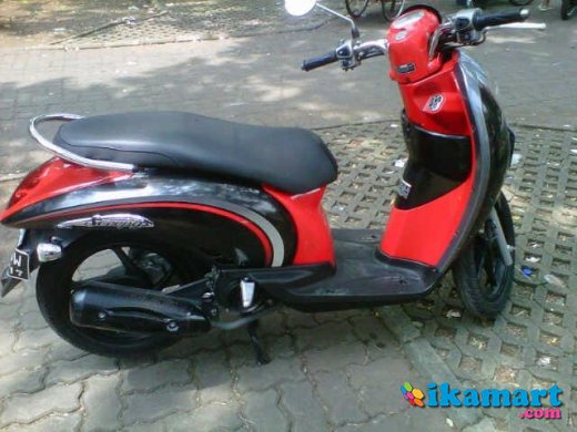 Jual Honda Scoopy Merah Hitam 2012 - Motor