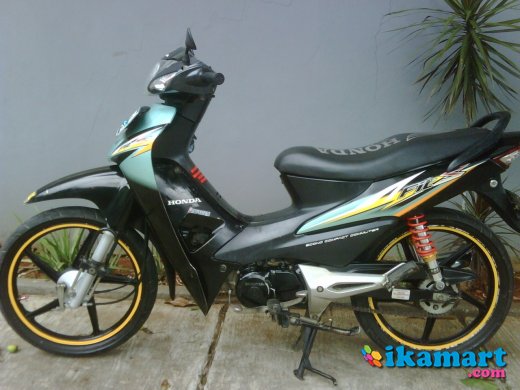 Jual Honda Supra Fit Cw 2007 B Bekasi murmer - Motor