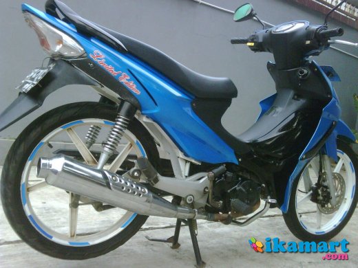Jual Suzuki Smash Titan 2011 velg racing keren B Depok Motor 