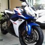 Honda CBR 600 RR Tricolor ABS Full Paper 2013 with Yoshimura Exhaust 