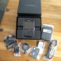 BlackBerry Bold 9900 - 8 GB - Black (Unlocked) Smartphone Boxed