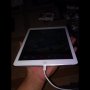 Jual iPad air White 16 gb Wi- fi only