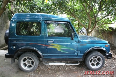 Suzuki Katana GX 96 biru metalik mulus cat orisinil Mobil 