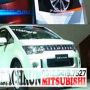Mitsubishi Delica Hitam 