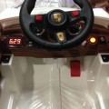 Mobil Aki Ferrari Turbo 1402