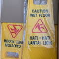 papan tanda peringatan lantai licin,Warning sign caution wet floor