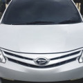 Daihatsu Xenia Silver 2015
