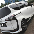 Toyota Sienta Type Q Automatic 2016 Putih ISTIMEWA